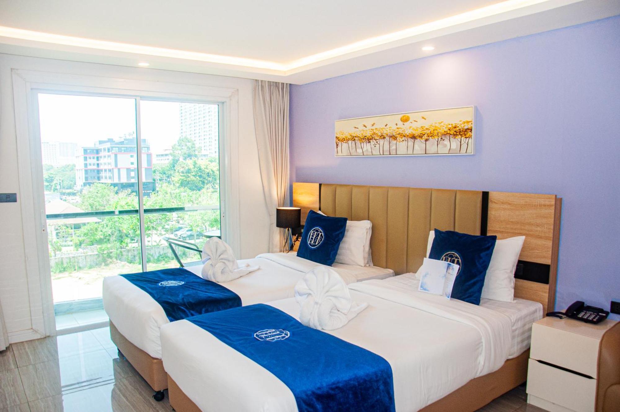 Ht9 Hotel Pantai Jomtien Bagian luar foto