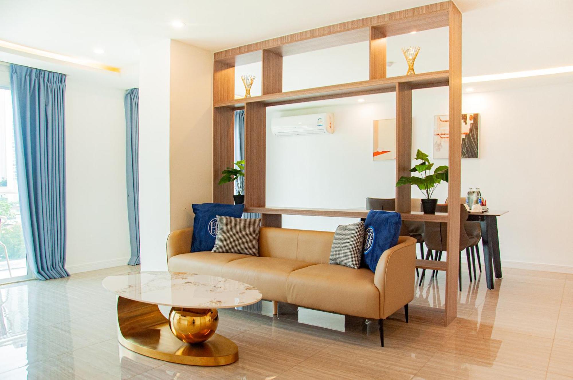 Ht9 Hotel Pantai Jomtien Bagian luar foto