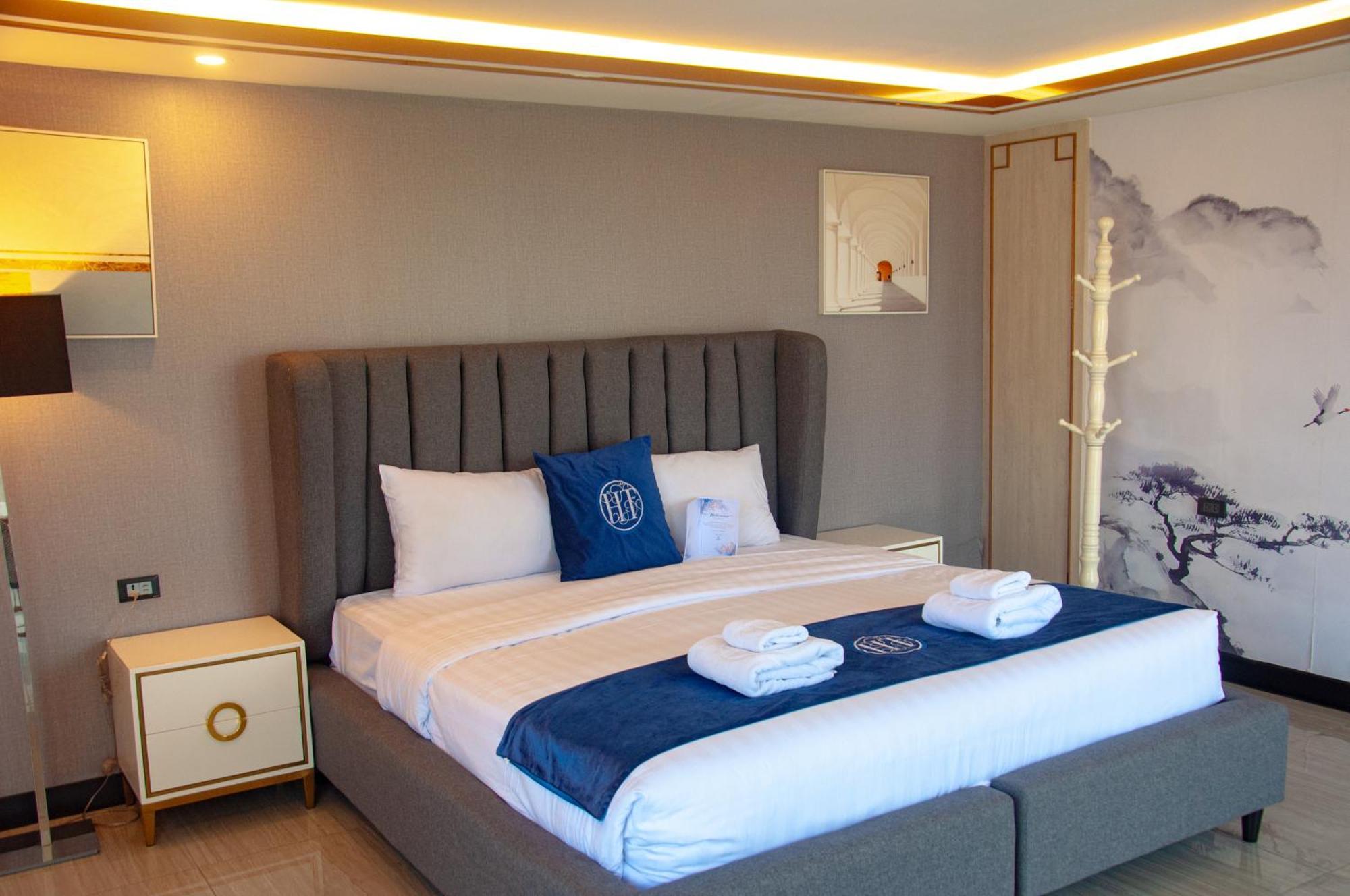 Ht9 Hotel Pantai Jomtien Bagian luar foto