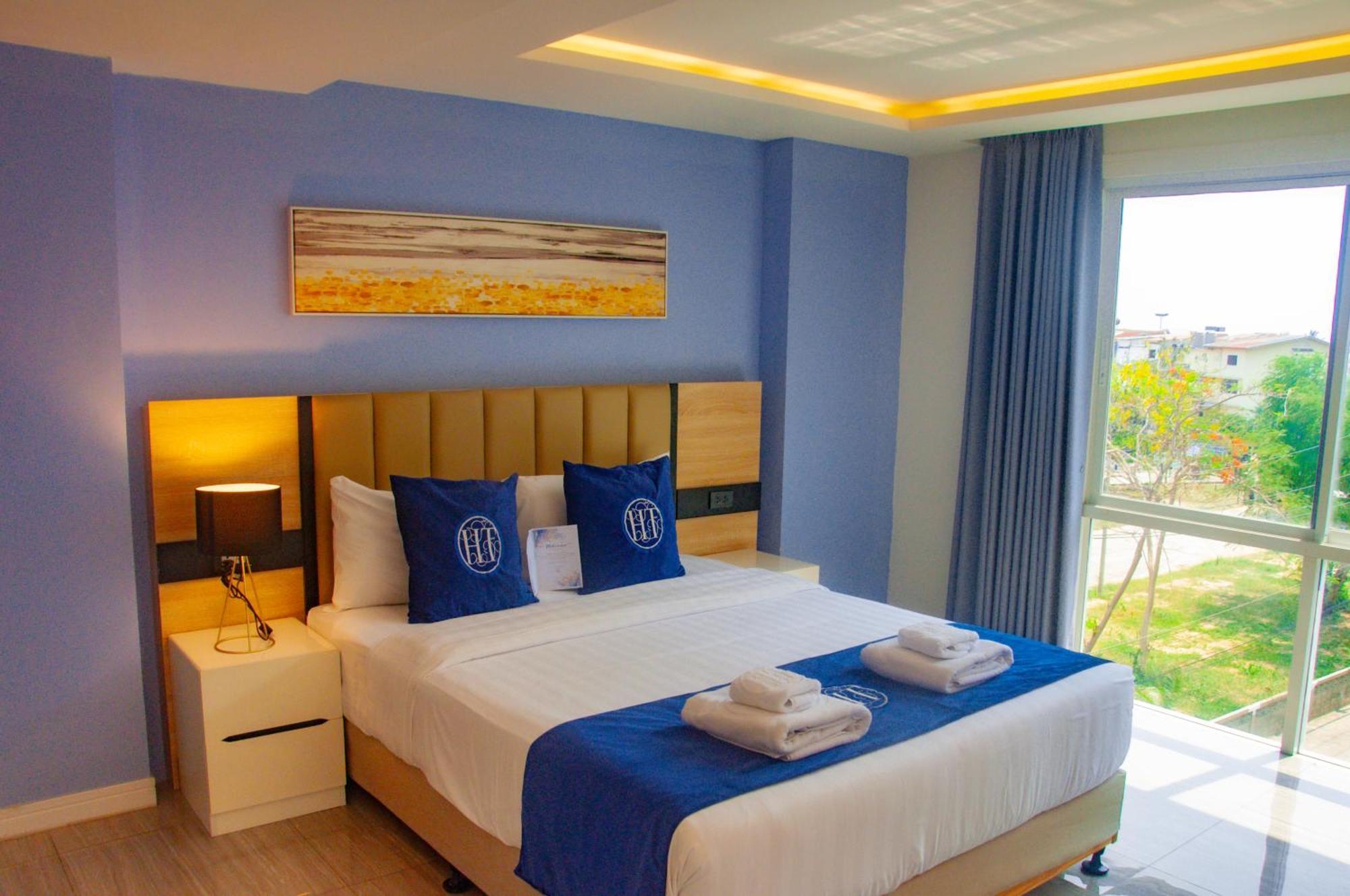 Ht9 Hotel Pantai Jomtien Bagian luar foto