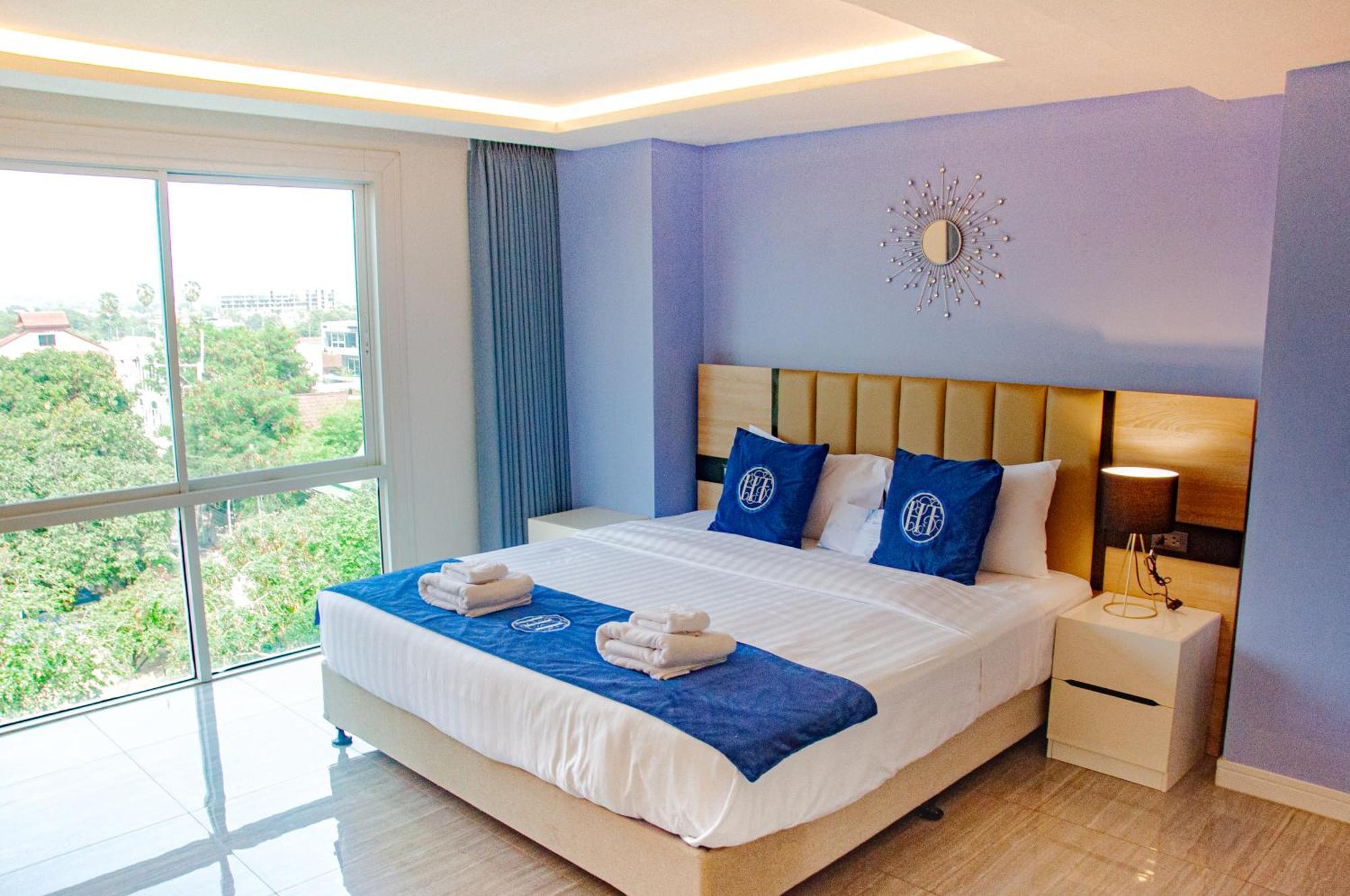 Ht9 Hotel Pantai Jomtien Bagian luar foto