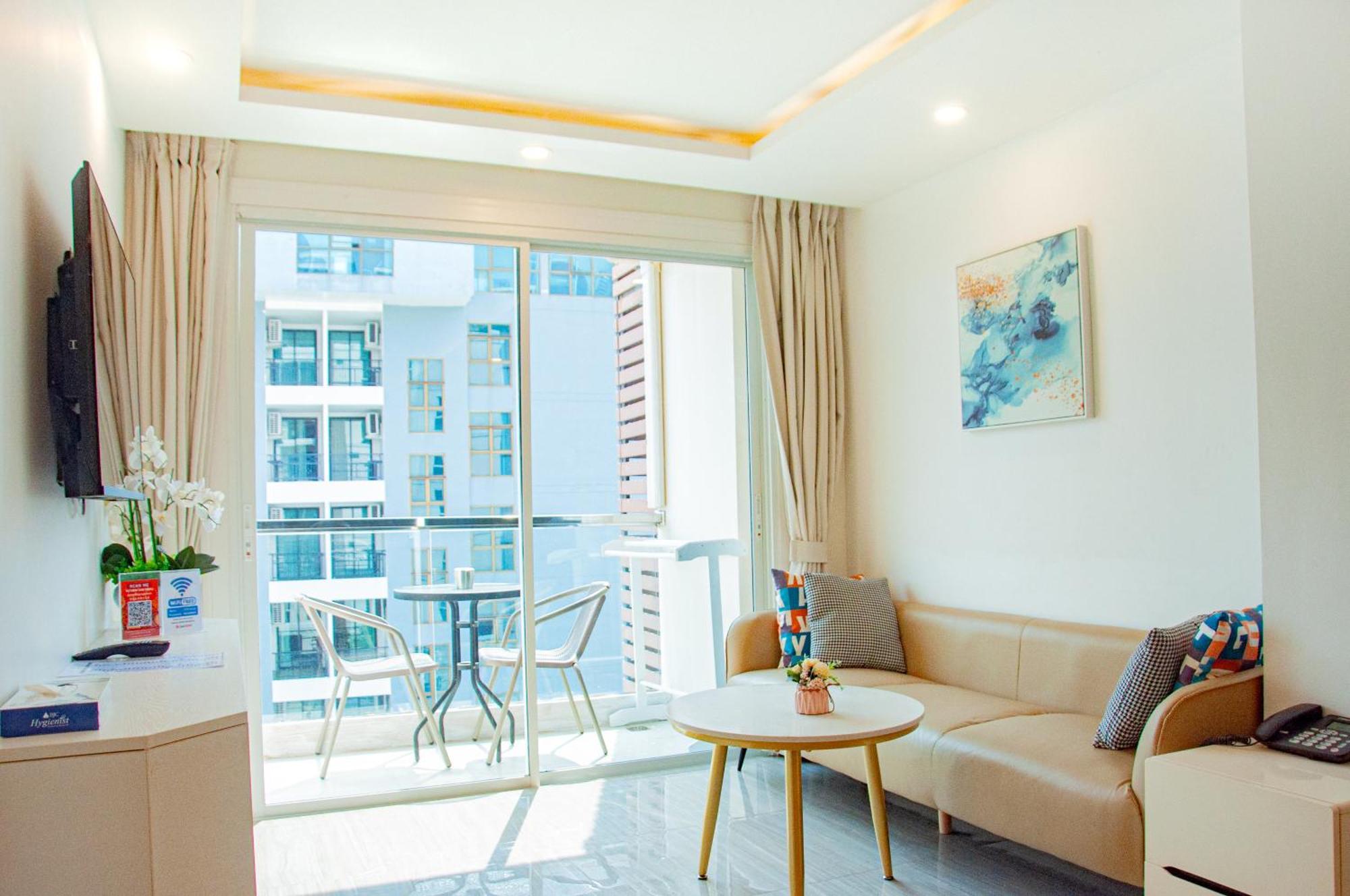 Ht9 Hotel Pantai Jomtien Bagian luar foto